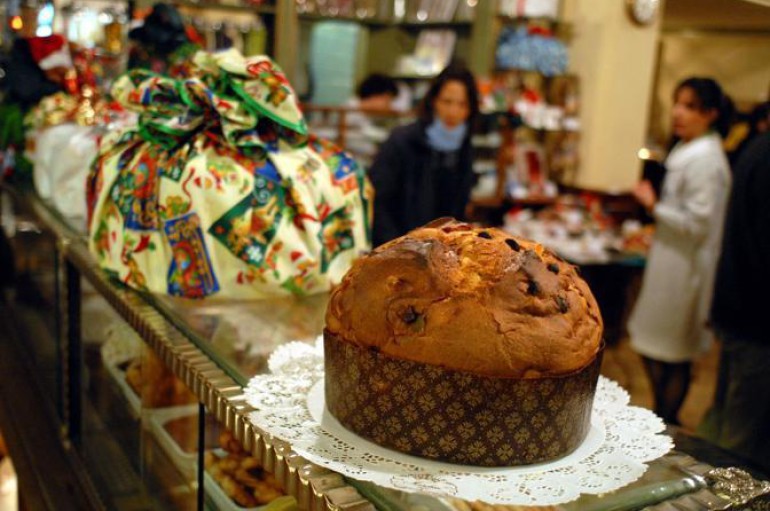 Frode del panettone: i Nas sequestrano 68 dolci in una pasticceria spezzina