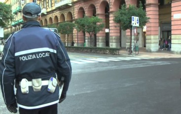 Piazza Verdi riapre ai bus: divieto di transito per le automobili