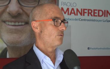 Manfredini stringe mille mani al giorno