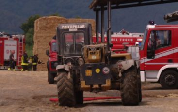 Tenuta di Marinella, incendio nelle stalle