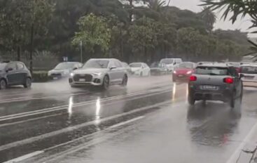 Maltempo, a Sarzana allagato il sottopassaggio della Stazione